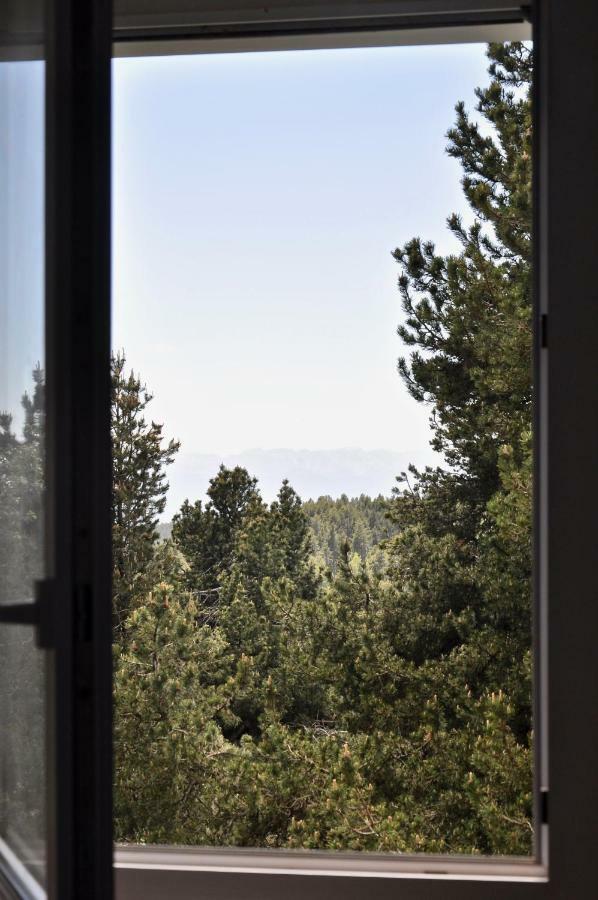 Airelles, Bel Appartement Cadre Naturel, Loggia Et Vue Montagne Font-Romeu-Odeillo-Via Exterior photo